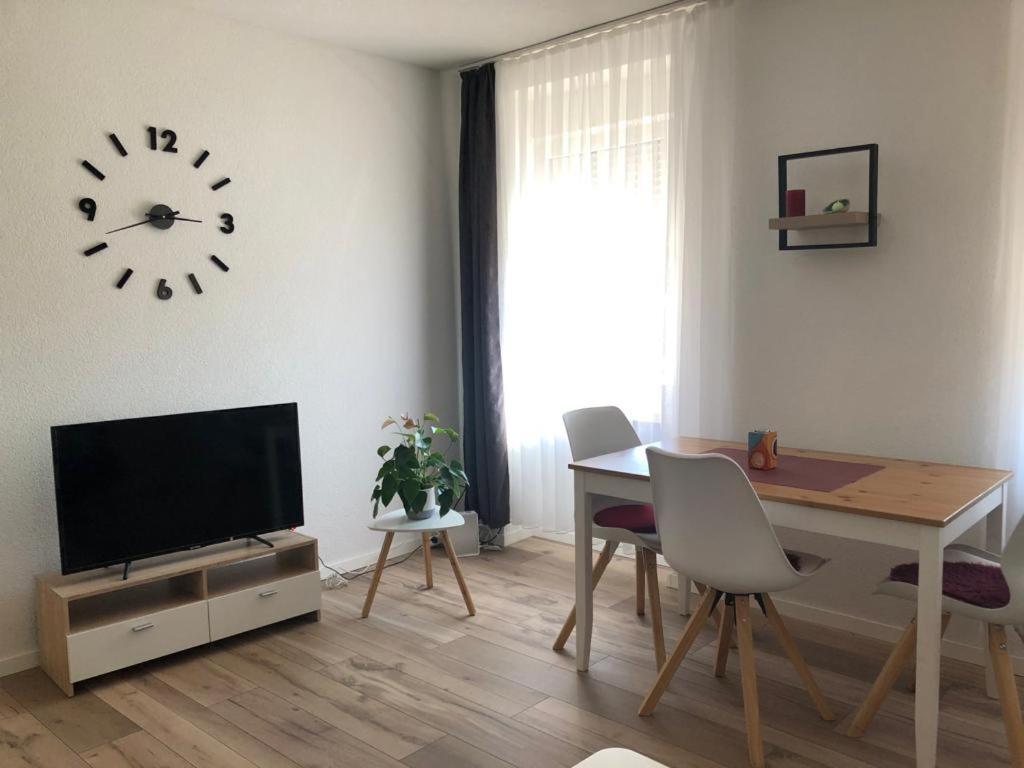 גרנצאך-ווילן Grenznahe Ferienwohnung Mit 4 Schlafzimmern מראה חיצוני תמונה
